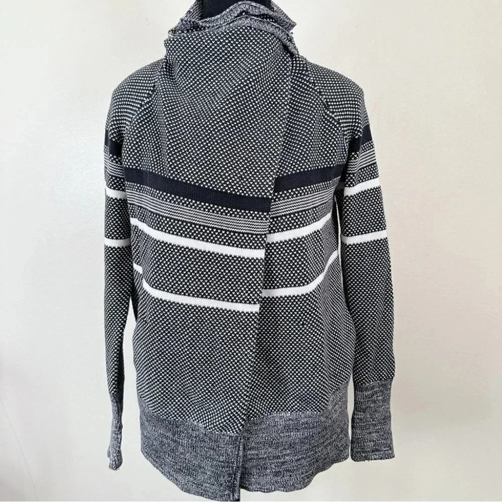 Ivivva Girls Size Feeling Toasty Cardigan  Black Grey Stripe Wrap - Picture 2 of 16